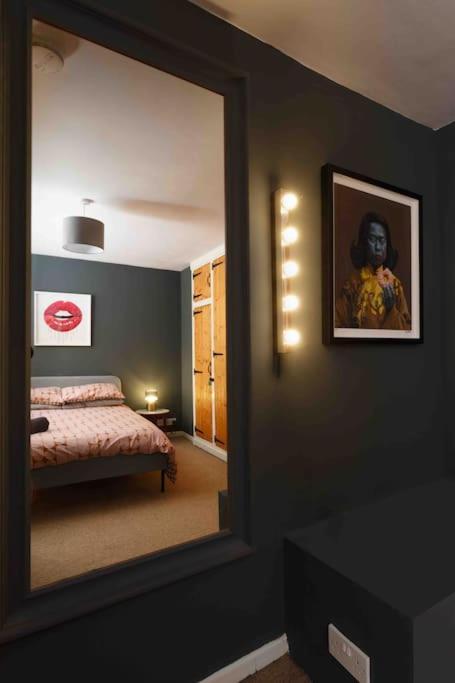 Chester/Handbridge Sleeps 9 + Netflix Hough Green Exterior foto